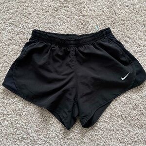 Nike Girls Dri-Fit Black Athletic Shorts size Medium